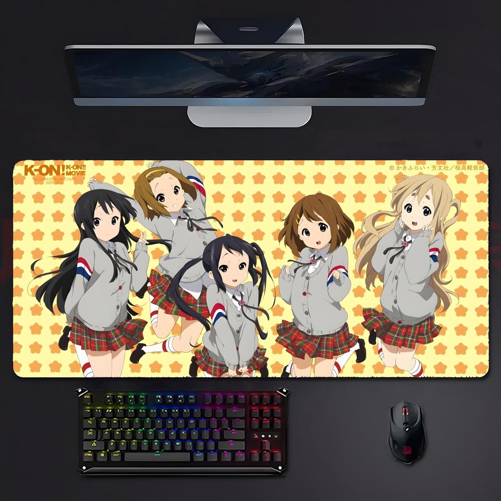 Süßes Musikalisch Anime Mio Akiyama KKOn Mauspads Mousepad Großes Gaming Lockedge Verdickt PC Tisch Schreibtischmatte
