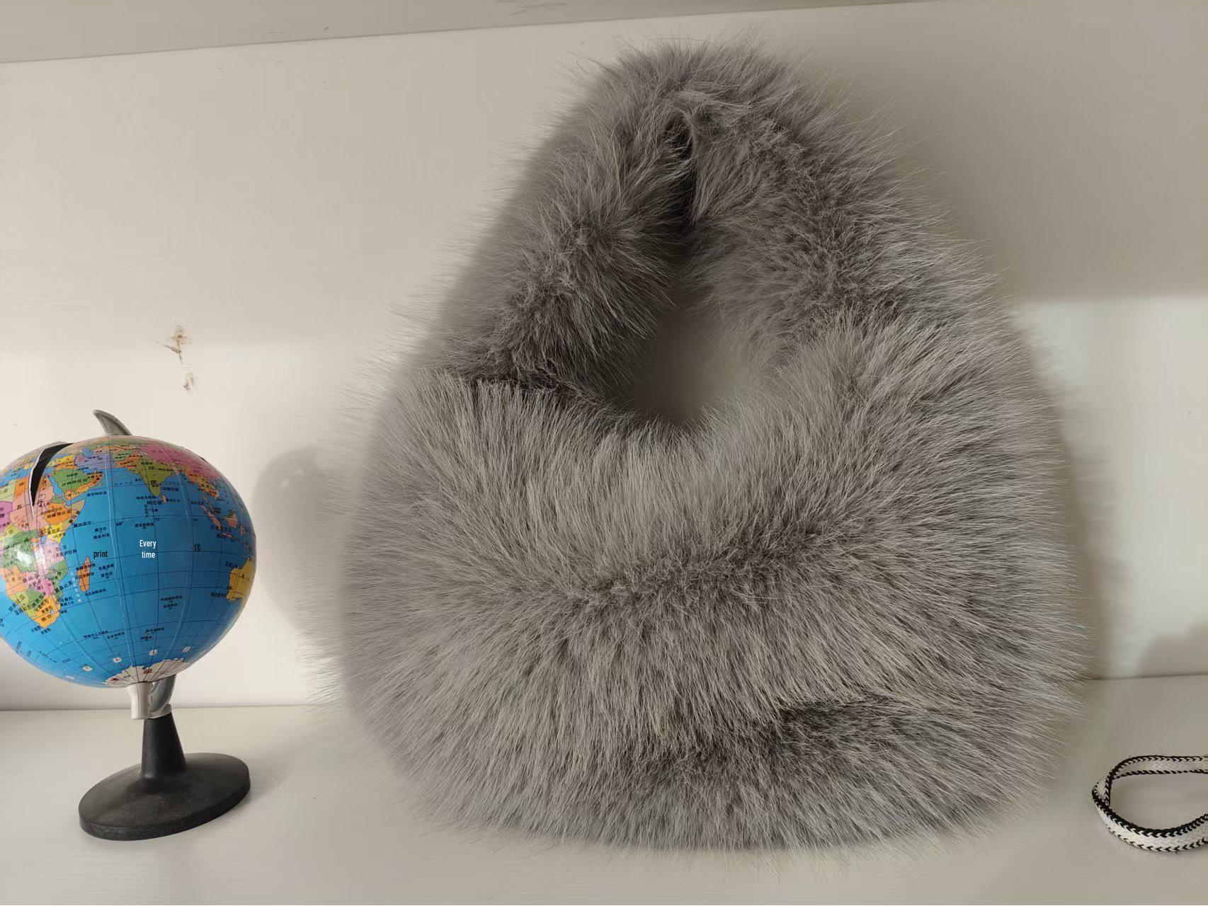 

Korean Style Plush Dumpling Bag - 2025 Women s High-Value, Versatile Furry Handbag