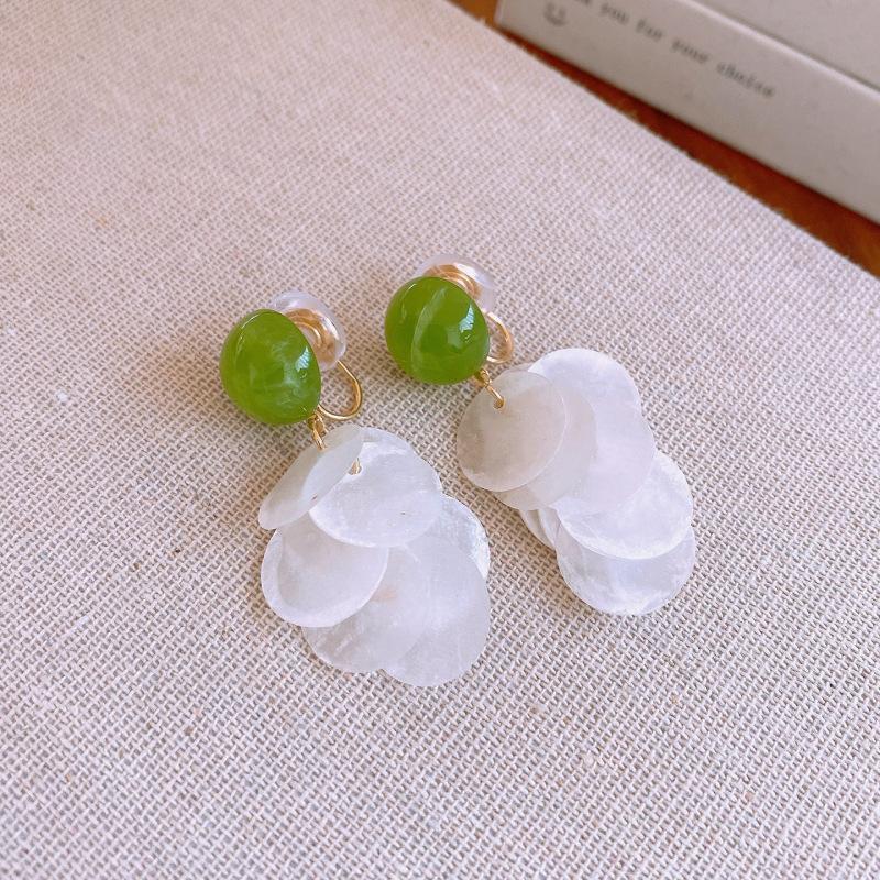European and American round shell bow fringed earrings light luxury high-end studs fashion versatile earrings