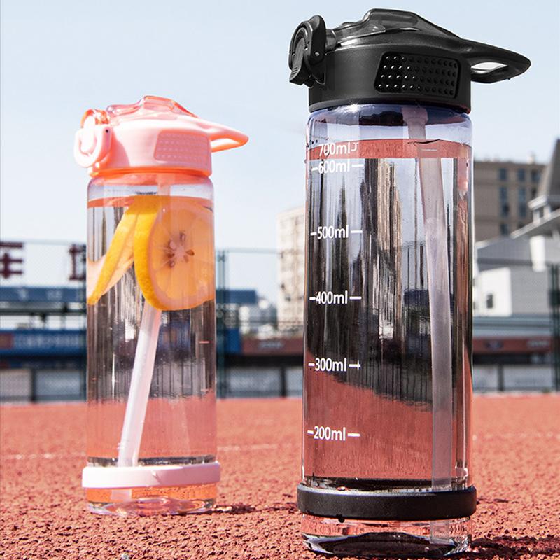 Bouteille d'eau légère de 500/700 ml à transporter, grande capacité, avec paille, gobelets sportifs, résistante aux chutes, étanche, gobelets en plastique