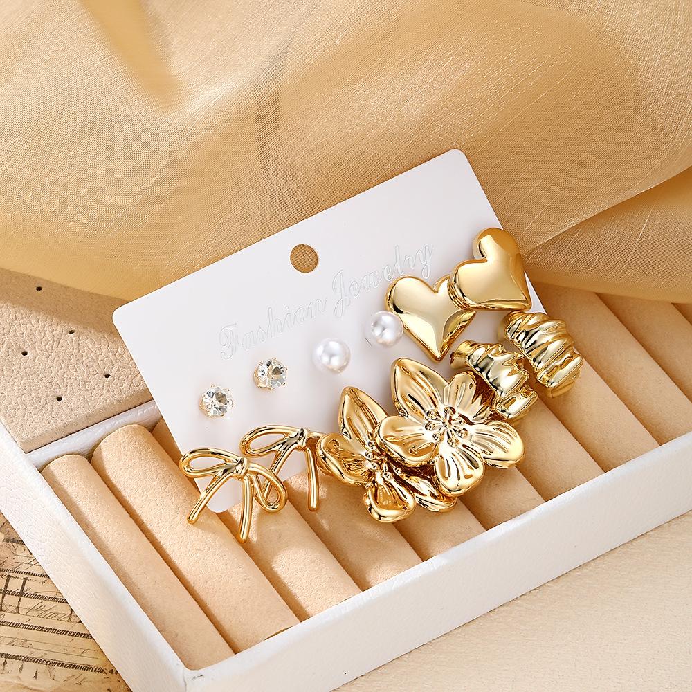 New European and American gold style6Fashionable and versatile flower and heart-shaped earrings CCB Earrings