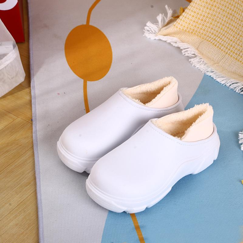 

Новые зимние хлопковые тапочки на толстой подошве для женщин, водонепроницаемая верхняя одежда, теплые хлопковые тапочки с обтянутым каблуком для женщин, нескользящие 36 37 белый