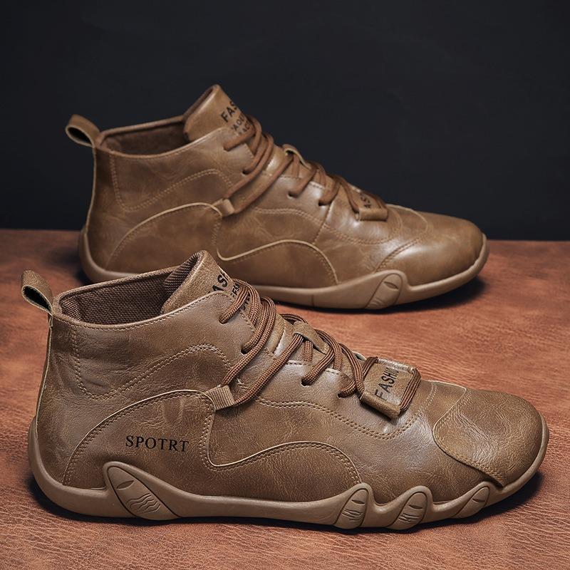 Fashion 2025 Autumn Men High Top Boots Outdoor Leather Ankle Boots Lightweight Casual Moccasin Male Work Boots Classic Handmade Shoes