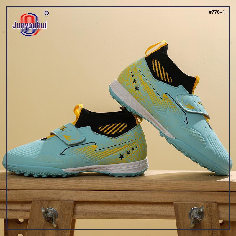 

Unisex TF Turf Football Training Shoes 31