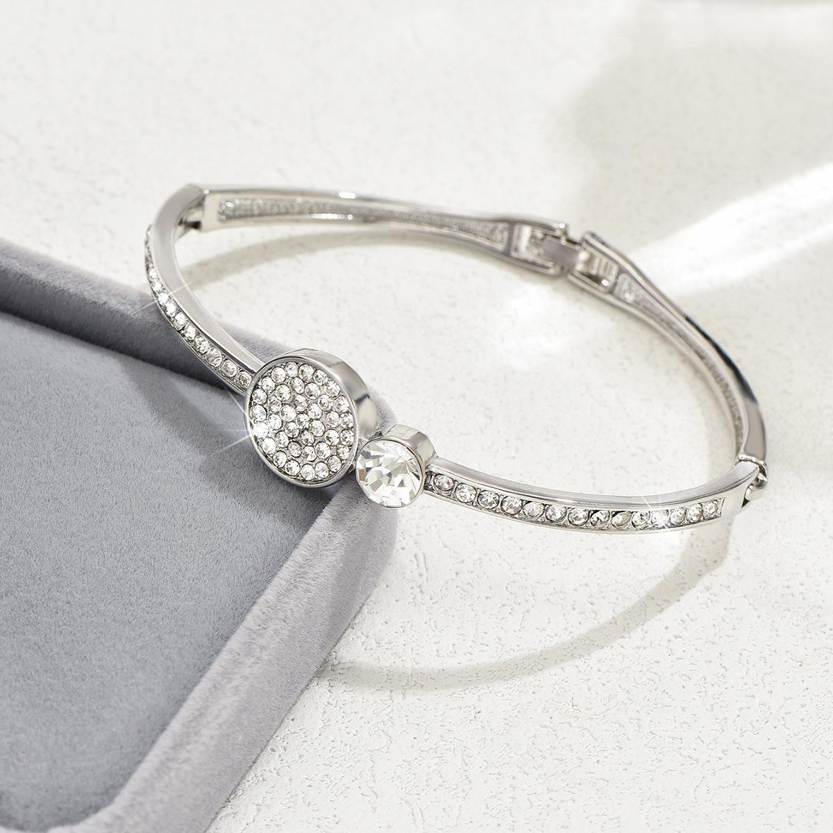 Геометрический Дизайн Ниши Открытие Независимая Упаковка Розовое Золото Алмазный Браслет Женский