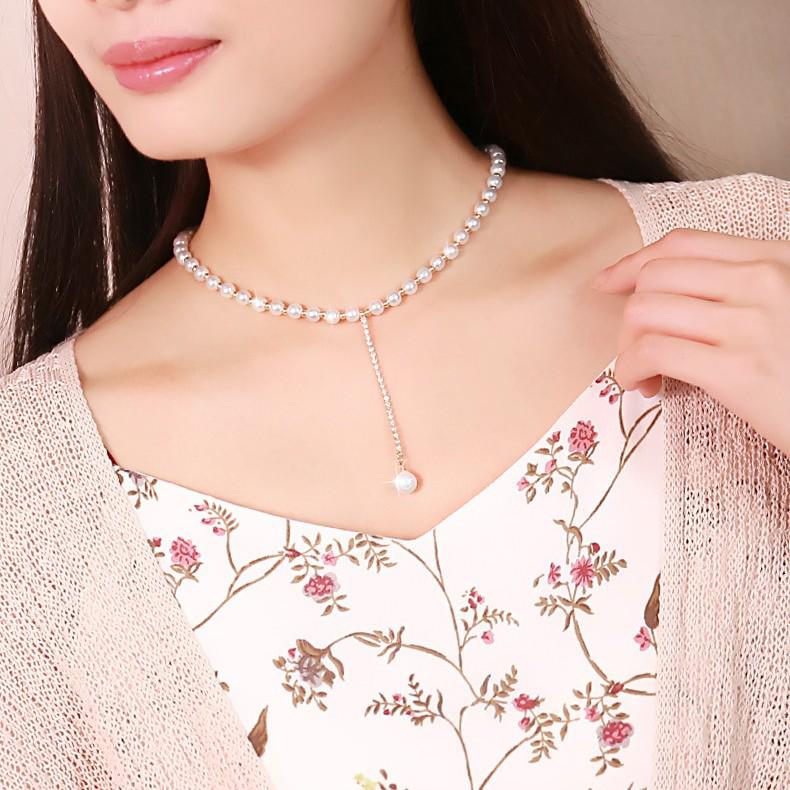 2019 Versatile Pearl & Rhinestone Pendant Clavicle Necklace for Women