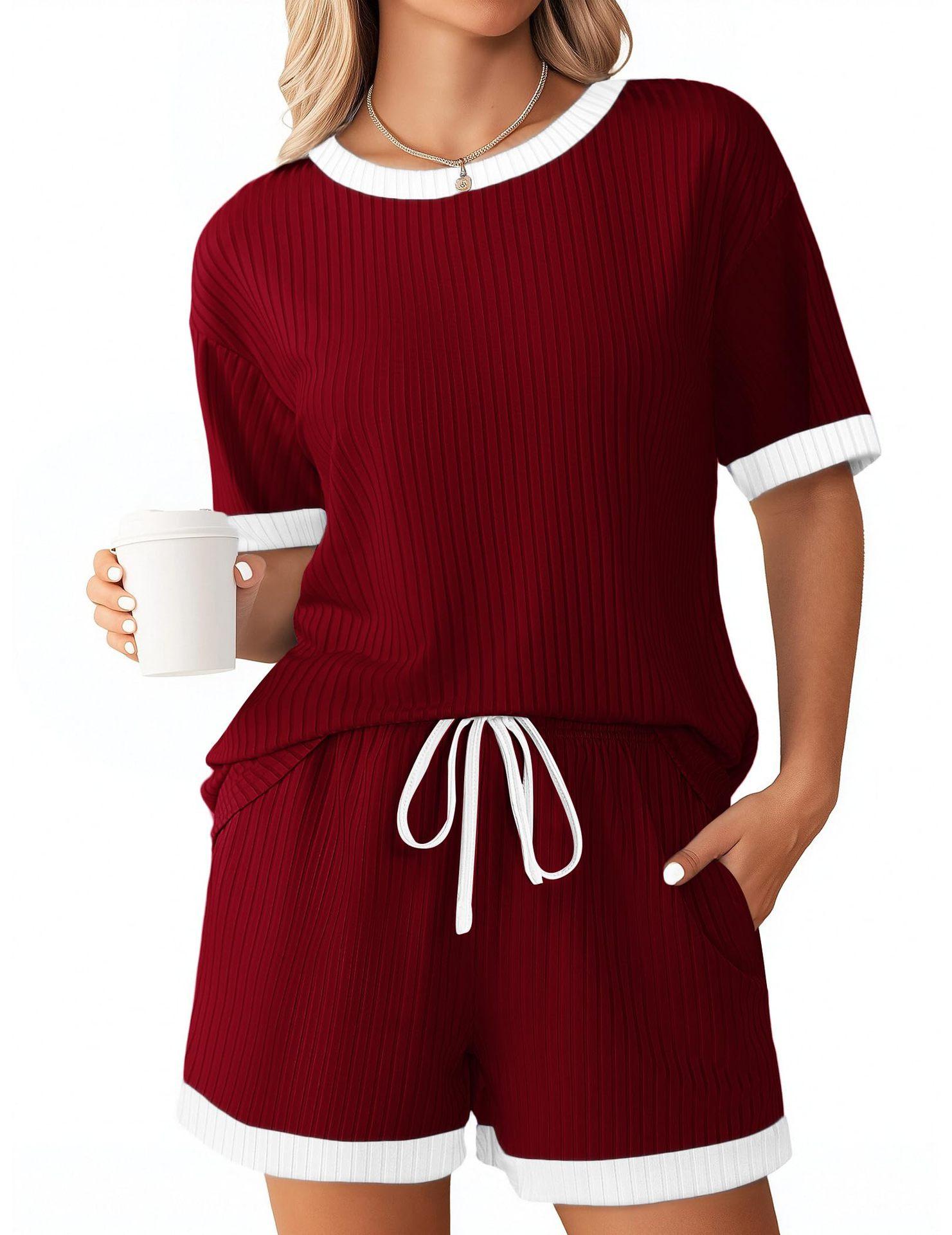 

Women s Ribbed Short Sleeve Top and Shorts Set, Casual Loungewear with Contrast Trim, Multiple Color Options XXL бордовий