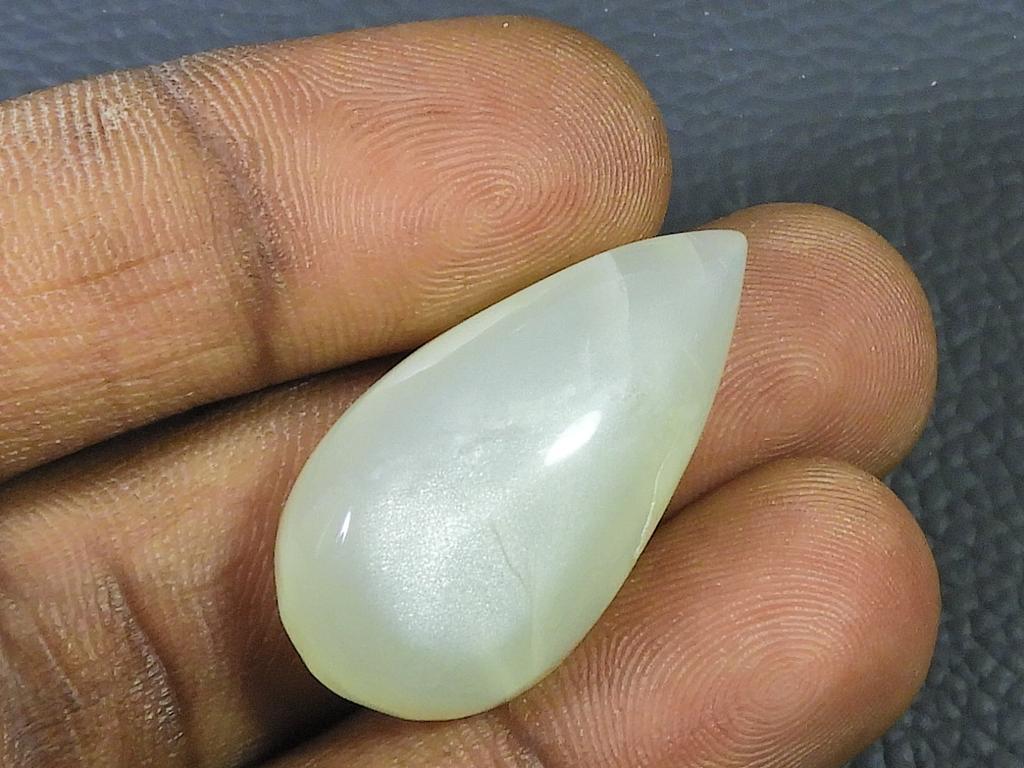 33Cts. Natural moonstone  Pear Cabochon loose Gemstone 17X33MM SK-2444