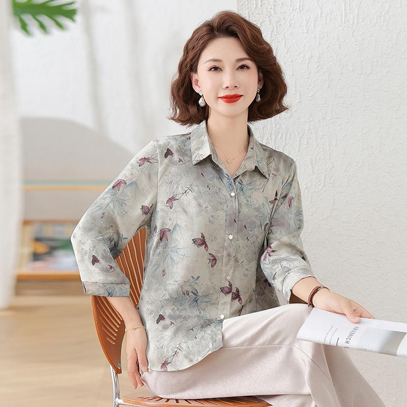 Stylish Summer Blouse for Moms: Fashionable Seven-Sleeve Top for Middle-Aged and Elderly Women