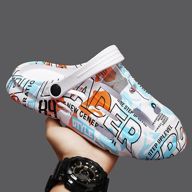 Fashion New Men's Slippers Summer Outdoor Thick Soles Non-slip Beach Shoes Casual Sandals Soft Slippers Gern Clog