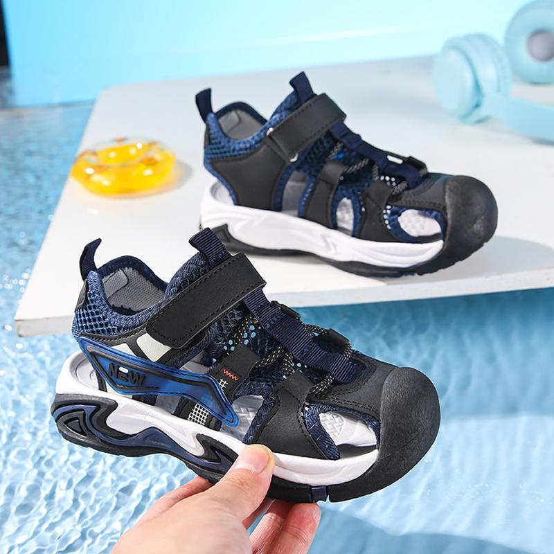 

Summer Kids Sandals Boys Soft Bottom Casual Beach Shoes Wear-resistant Flat Students Breathable Casual Walking Sandials 39
