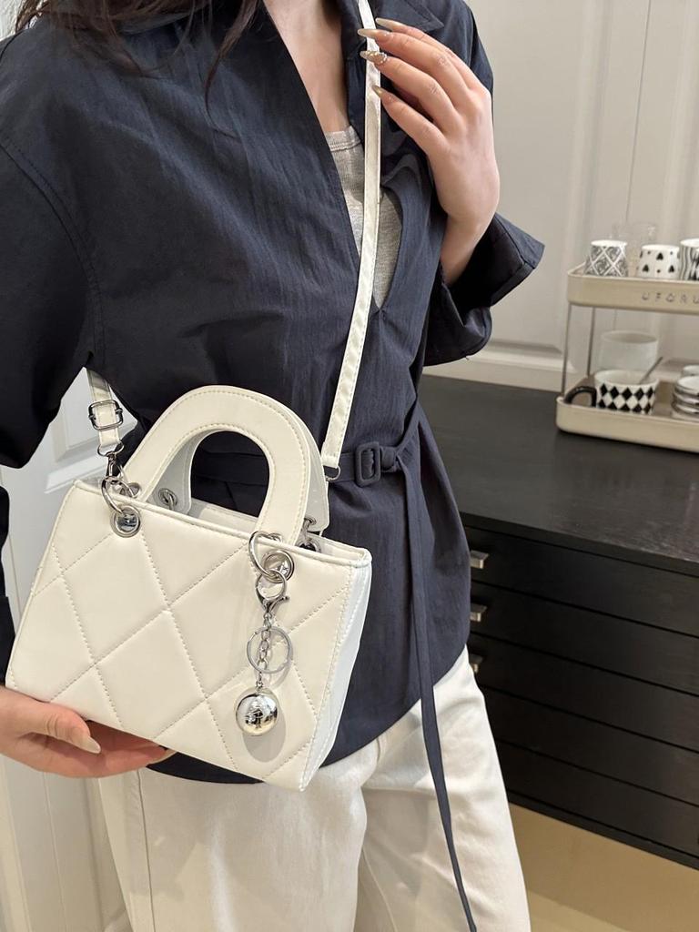 Trendy 2025 Argyle Embroidered Korean-Style Large Capacity Crossbody Handheld Bag
