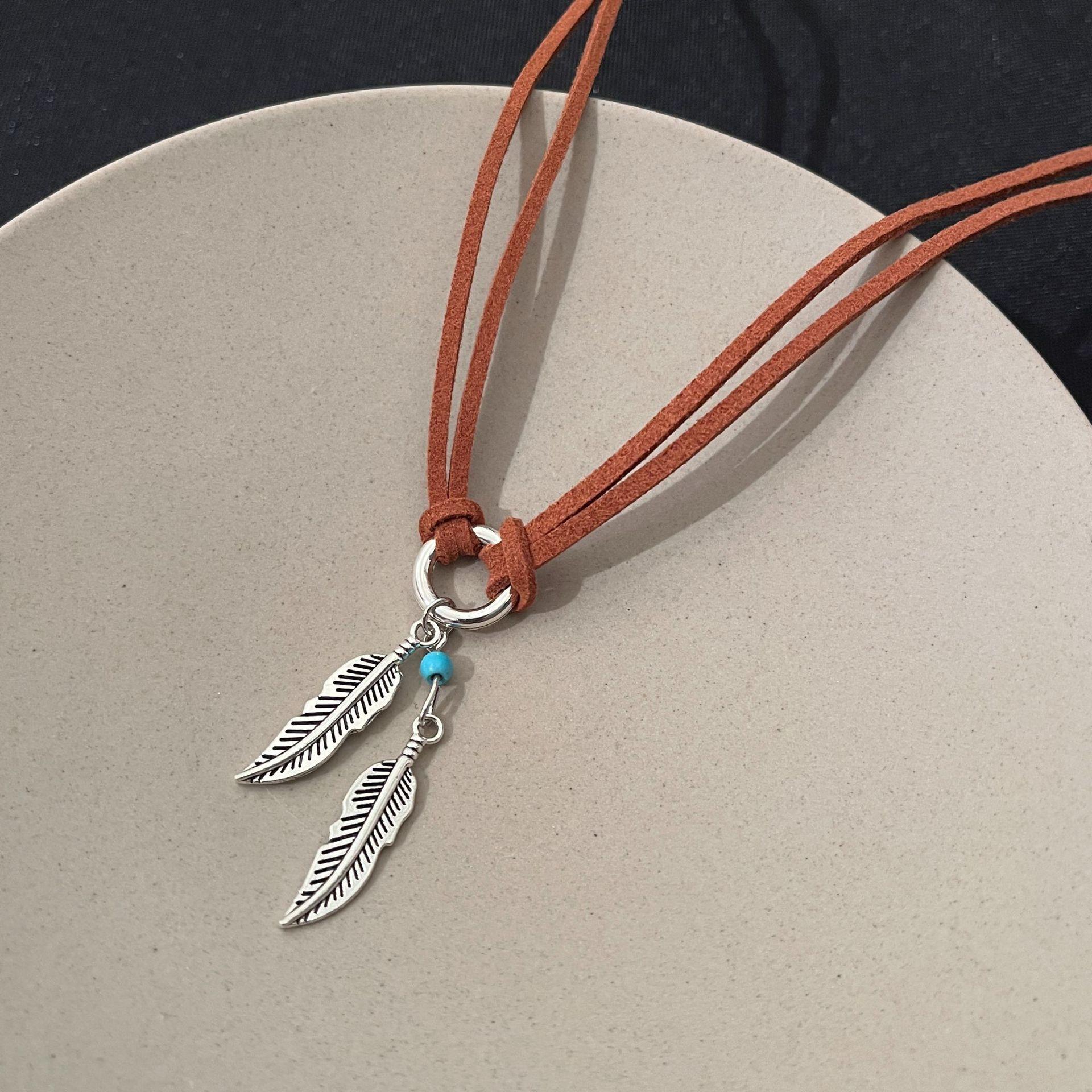 Этнический стиль Перо Плетёное с бахромой Ожерелье Ретро Металлическая подвеска Богемный Сен Простой предмет Украшение