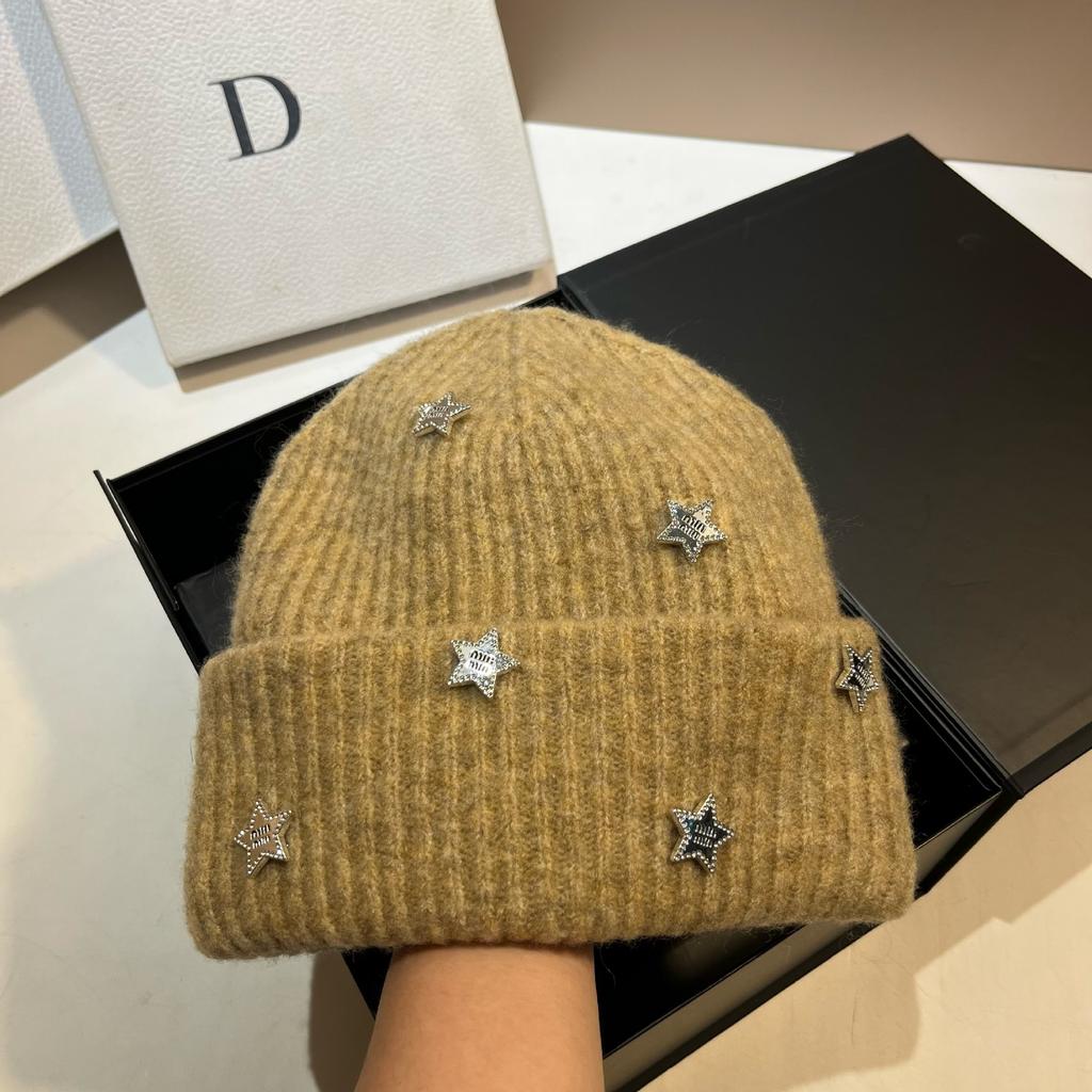New Year'S Red Skin White Wool Blended Knitted Hat Winter Warm Pullover Hat, Sweet Star Min Wool Hat