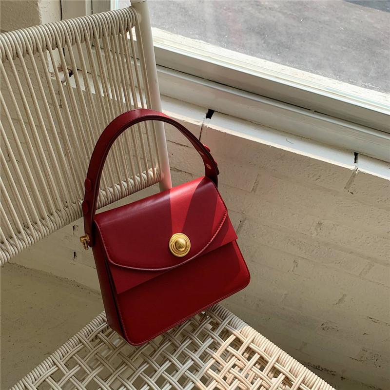NEW PU Leather Travel Crossbody Bags For Women  Trending Shoulder Bags Women's Branded Chain Canvas Handbags and Purses