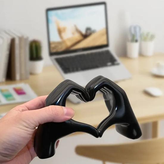 3D Printed Love Gesture Figurine Love Heart Hand Shape Statue Sculpture Home Office Wedding Party Desktop Decoration Ornament