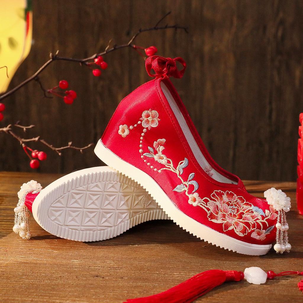Vyšívané boty Nové boty Hanfu s třásněmi Starověký čínský styl 6 cm vnitřní látkové boty zvyšující výšku