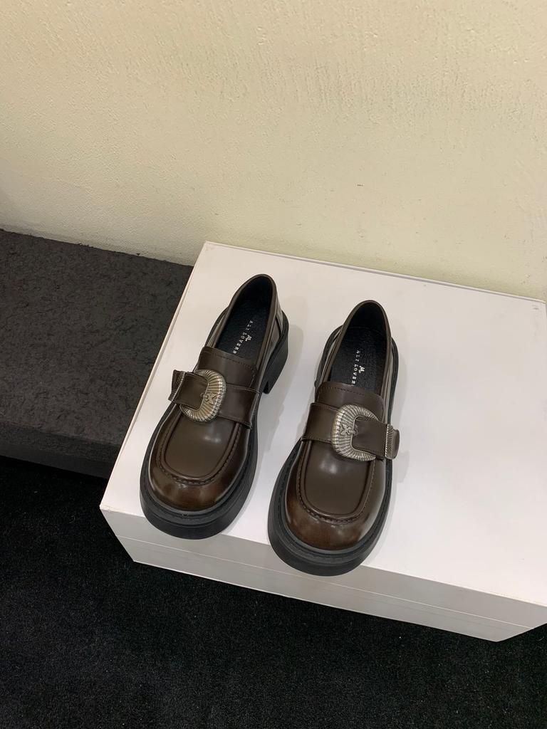 Coarse heel French sense retro brown small leather shoes women's shoes 2025 new metal belt buckle loafer single shoes