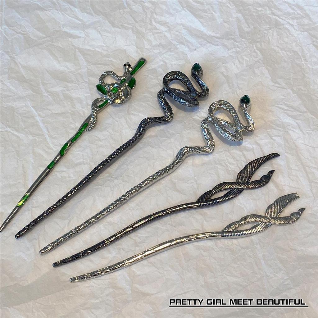 Snake-Shaped Metal Hairpin - Elegant 2023 Summer Accessory