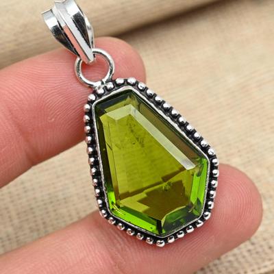 Gorgeous Peridot Gemstone 925 Sterling Silver Handmade Jewelry Pendant