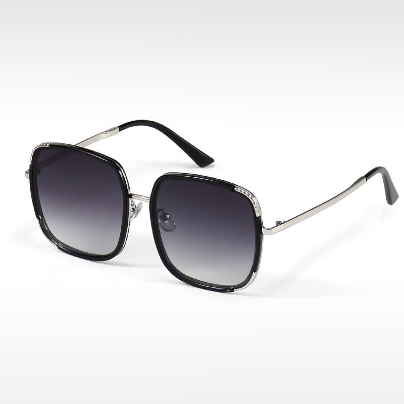 Oversized Nylon Nonpolarized Womens Fashion Sunglasses Uv Sun Protection