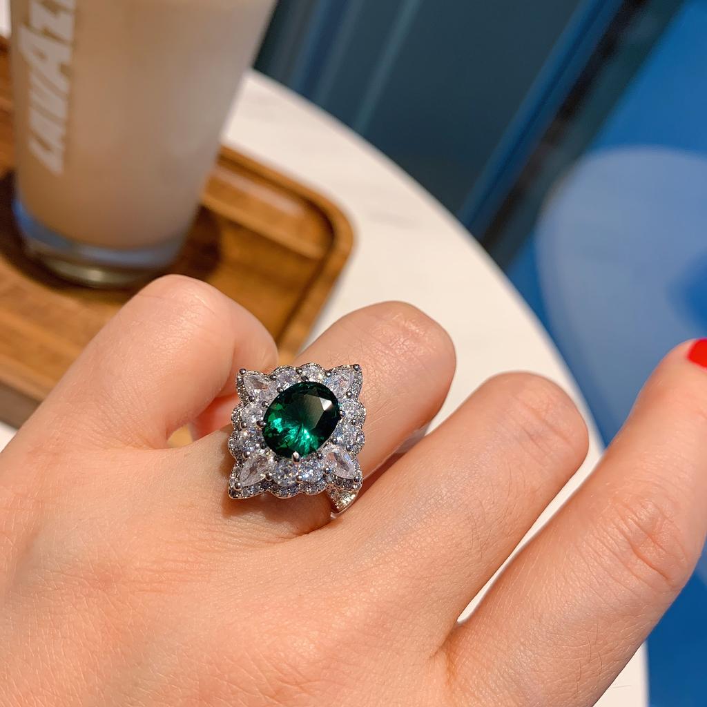 Jewelry Simulation Emerald Pendant Necklace Ring Set Main Stone Hanging 10 * 12 Ring 8 * 10