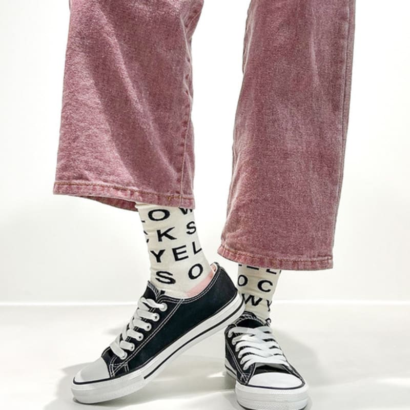 YELLOWSOCKS TYPING PINK