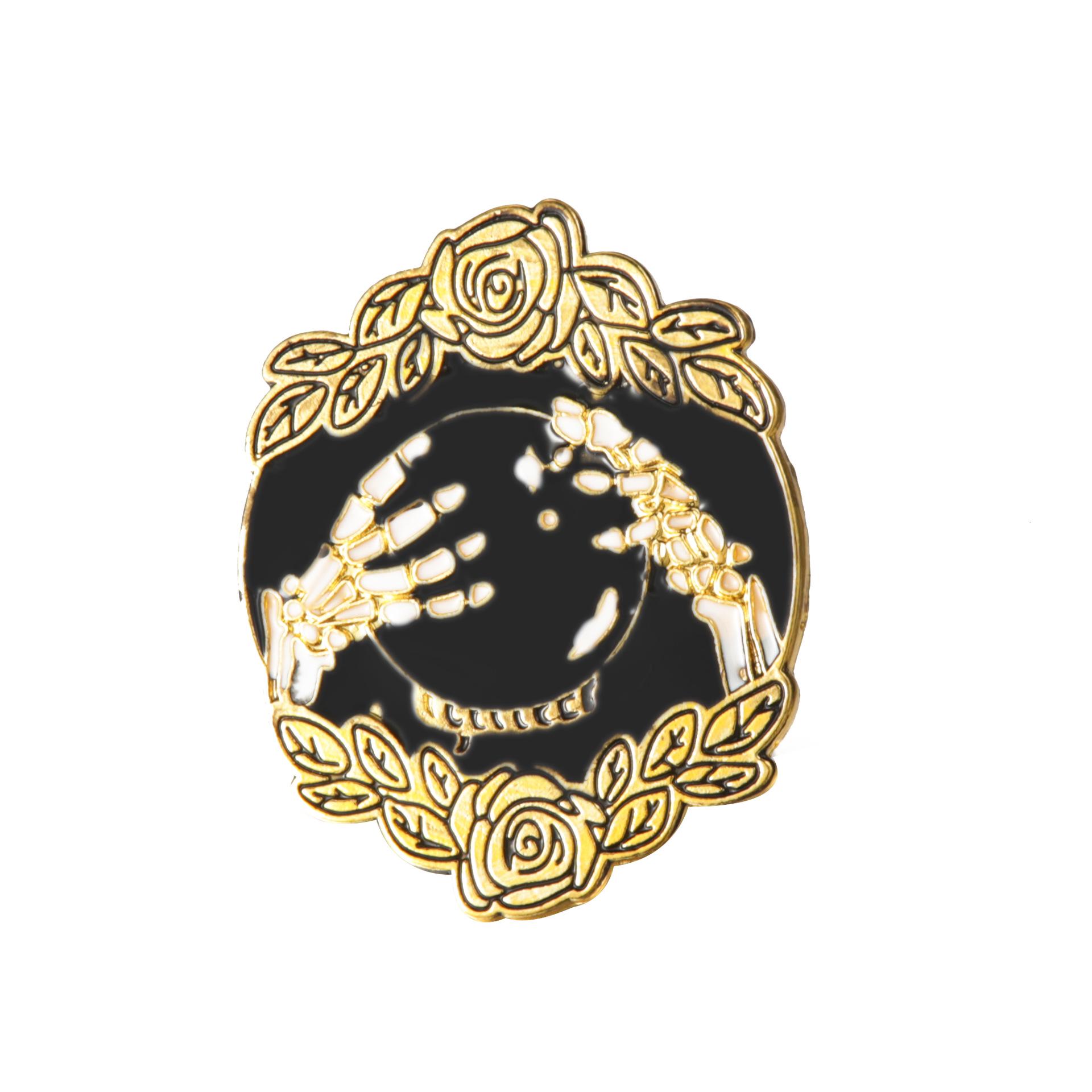 European & American Fashion Geometric Skull Rose Honeybee Bat Keychain