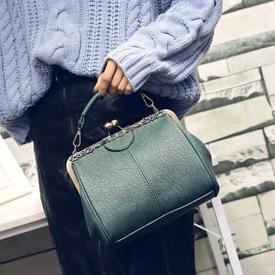 Vintage luxusní kabelky přes rameno pro ženy Kabelka s klipem Totes Retro PU kůže Crossbody Messenger Bag Lady Clutch