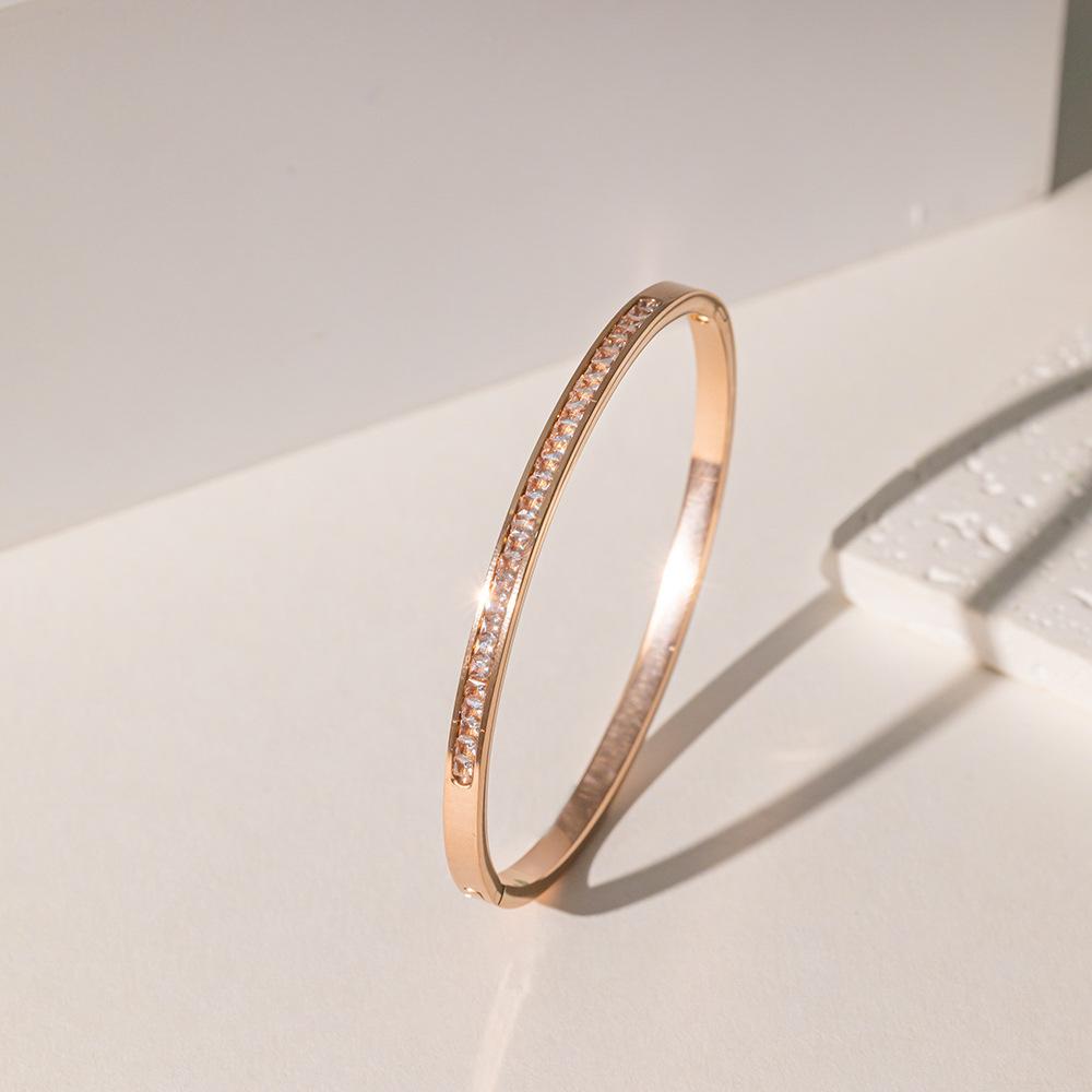 Stainless Steel Simple Shiny Zircon Line Bangle for Women Fashion Sweet Bracelets Jewelry Accessories Gifts for Friends Lover