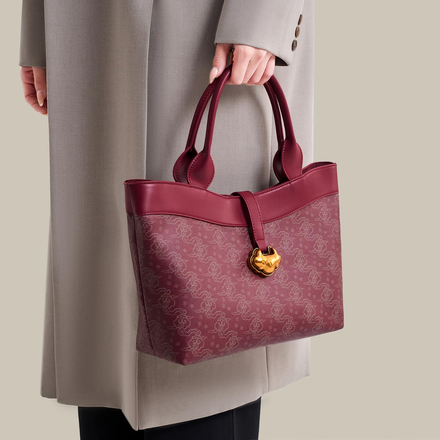 

Premium Sense Simple Niche Handbag Women S Versatile Commuter Small Square Bag Messenger Bag