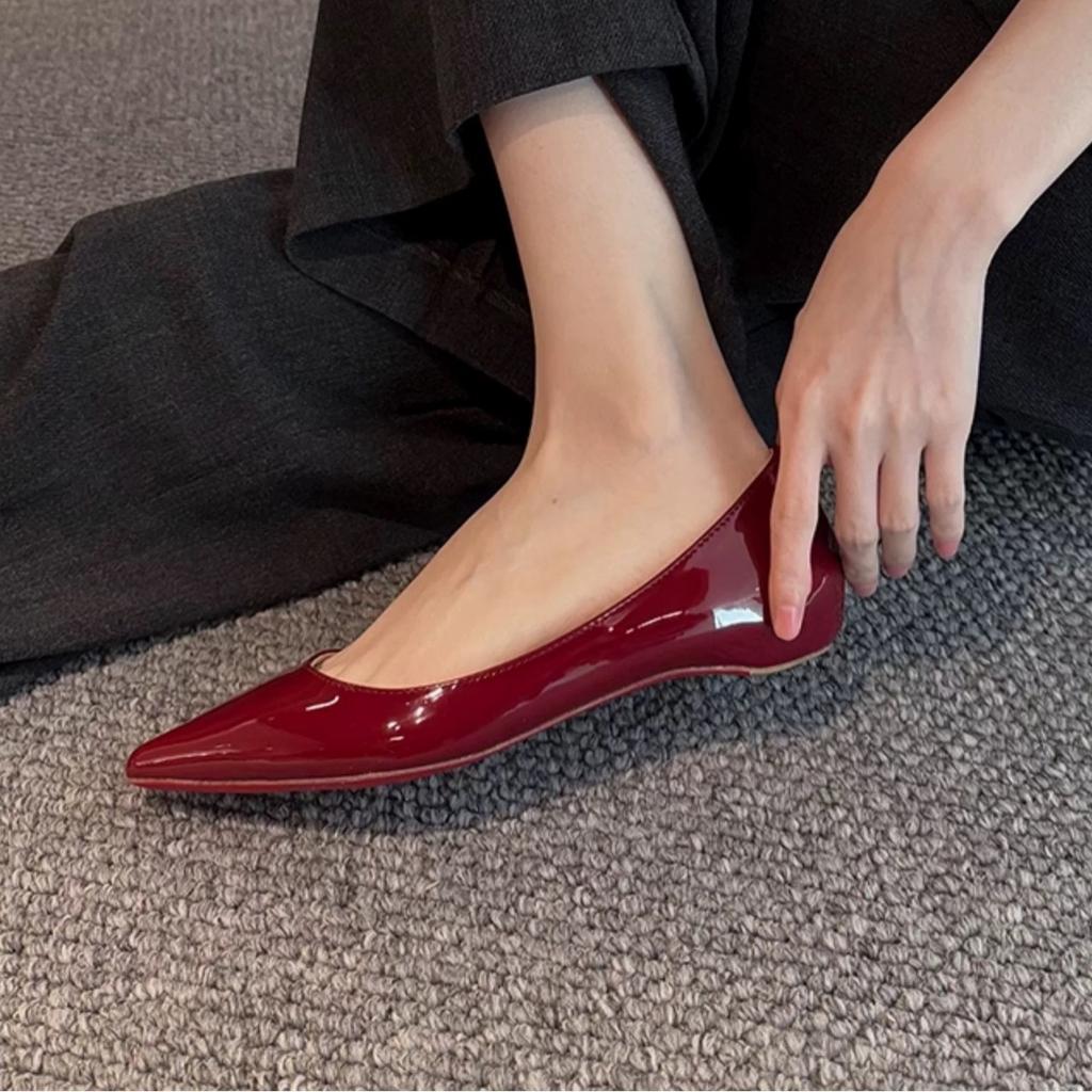 French sexy pointed head inner height increase of 2 cm soft leather shallow mouth wedding shoes women's shoes versatile temperament single sho