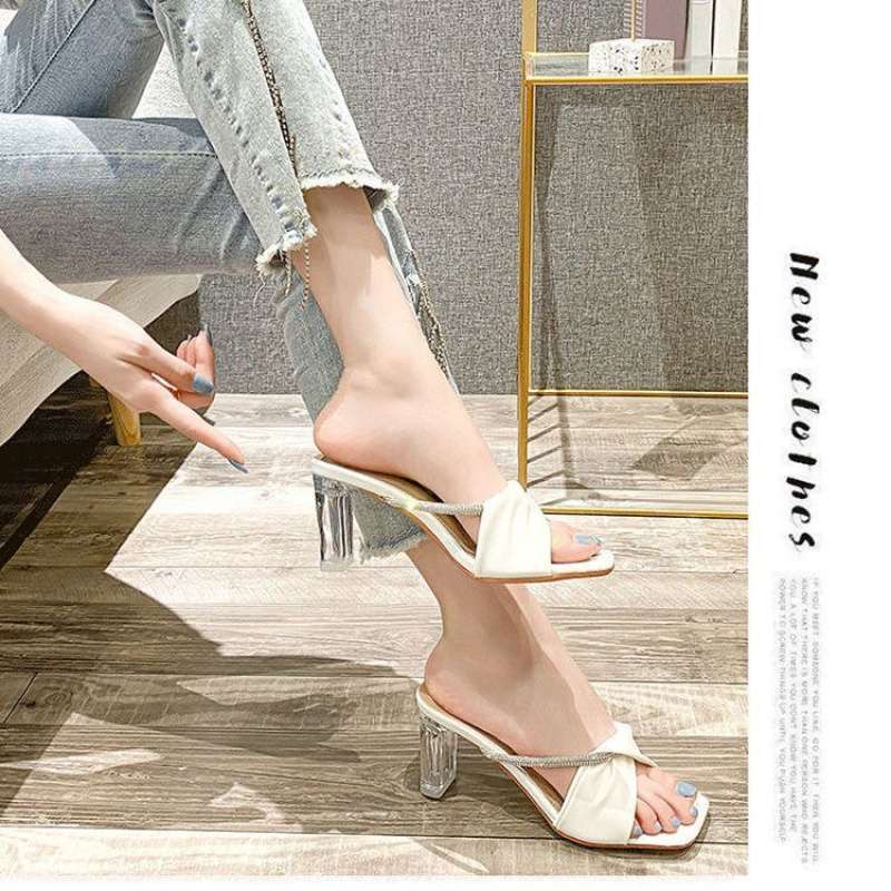 High-heeled sandals for women to wear in the summer of 2025, super fairy temperament cool slippers, popular crystal high-heeled one-word drag
