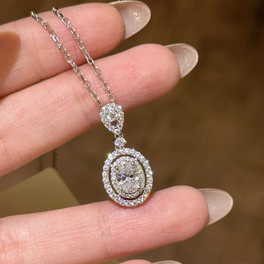 Shining Pigeon Egg Necklace for Women Stylish Luxury High Carbon Diamond Collar Chain