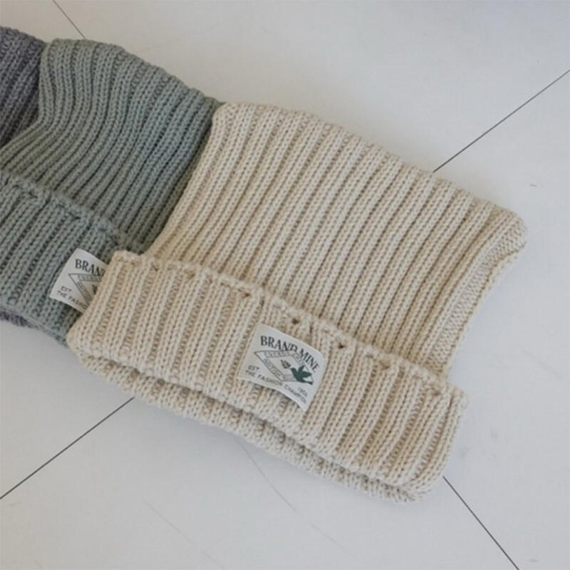 

Women s Kitsch Style Lovely Cat Knit Beanie black