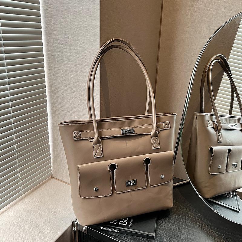 Retro Bag Women's Large-capacity Autumn and Winter New Versatile Shoulder Bag Casual Work Commuter Tote Bag