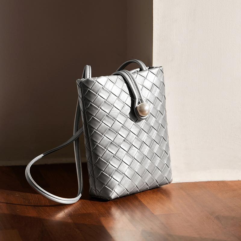 

Mrs. Qiao Mini Crossbody Phone Bag for Women 2025 New Model Silver Genuine Leather Small Handbag Long14CM、Thick4.5CM、H
