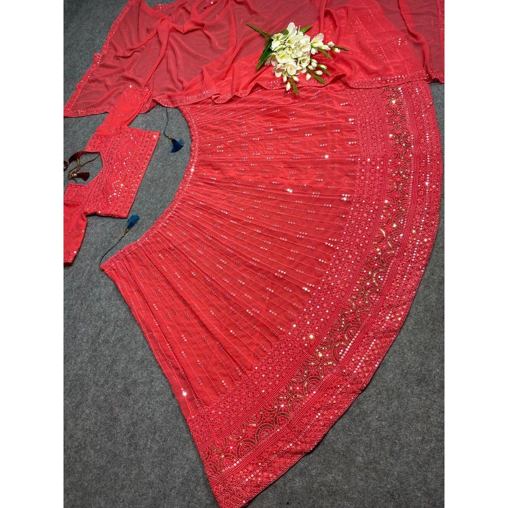 Neue attraktive und schöne Partykleidung aus Lehenga Choli aus Seide
