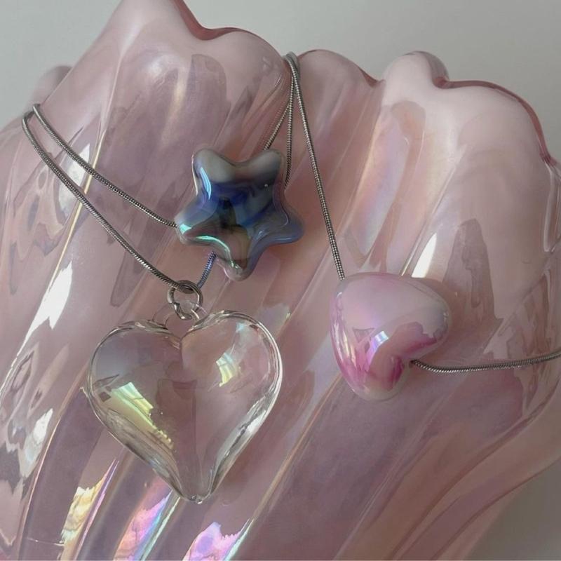 Korea Titanstahl Liebeskette 2023 Weiblich Nische Kalter Wind Schlangenkette Stern Farbverlauf Herz Schlüsselbeinkette