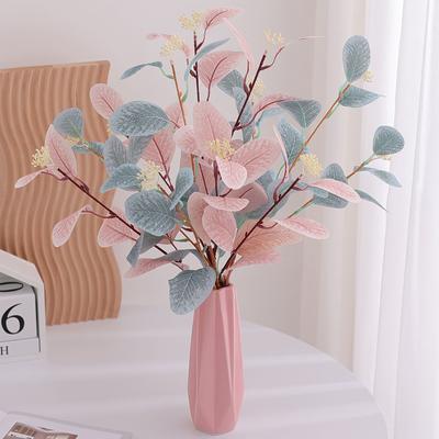 Ev Dekoru – Dekoratif çiçekler ve çelenkler