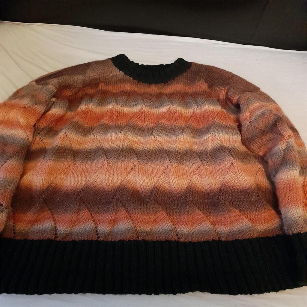 6pcs 300g Amigurumi Wool Yarn Knitting Crochet Yarn Bundle Vibrant DIY Wool Balls for Plush Toys Blankets Premium Craft Yarn Assortment