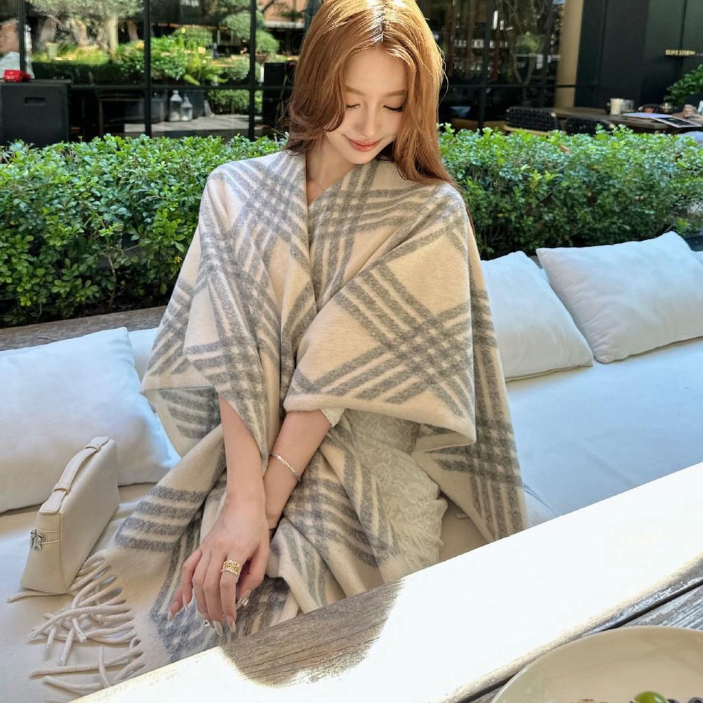 Retro Striped Tassel Korean Cape: High-End Warm Plaid Scarf Shawl