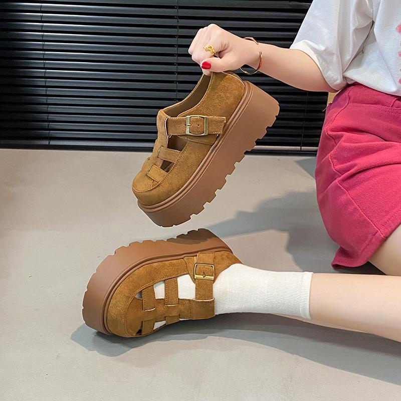 Small man increases height, thick-soled retro women's summer 2025 new big-headed versatile hollow single shoes