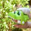 Animal manual water gun, ultra-long range, clown fish crocodile shark dinosaur shape water gun, color mixing