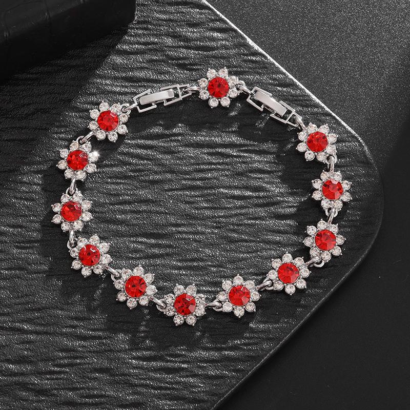 Fashionable and Exquisite Shiny Zircon Sunflower Bracelet Women's Trendy Dinner Party Jewelry Girls Gift