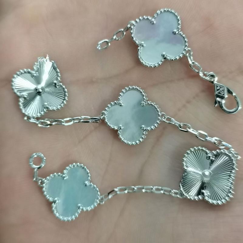 Exquisite Four-leaf Clover Bracelet for Women Five-flower Bracelet Double-sided Natural White Mother-of-pearl and Carnelian Bracelet