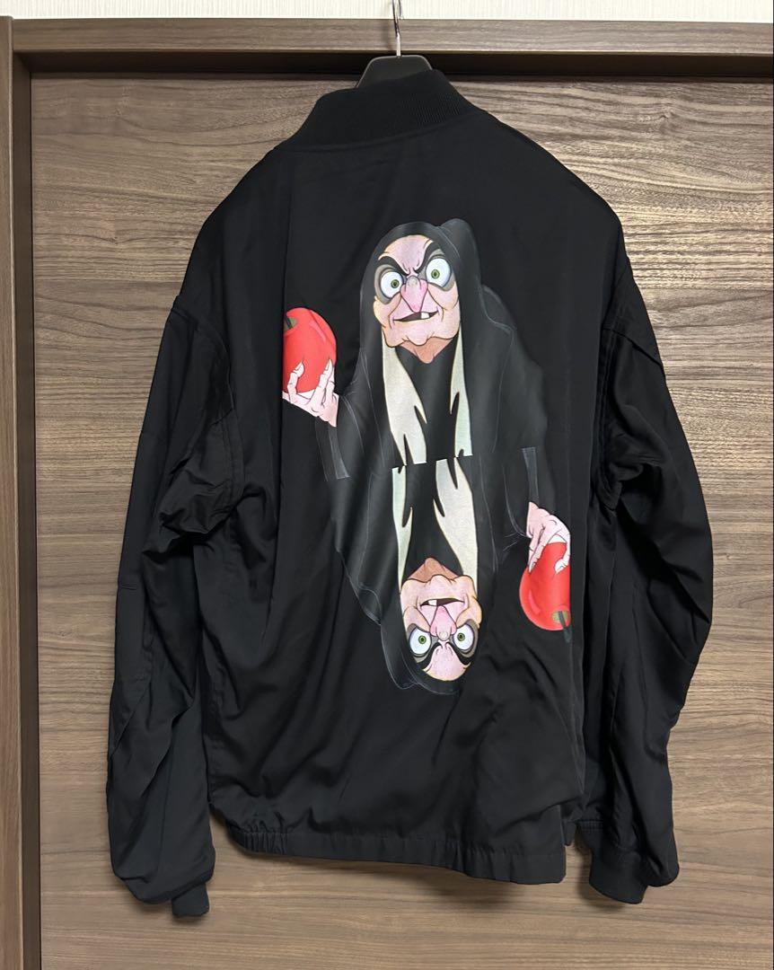 

[Б/У] GU UNDERCOVER Черная куртка, Размер M