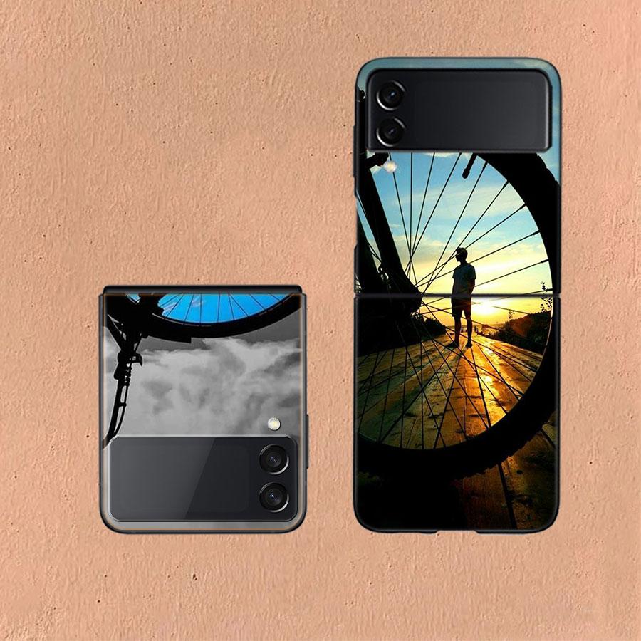 Beautiful Sunset and My Bicycle Phone Case For Samsung Z Flip 6 7 5G Galaxy Z Flip 5 4 3 5G Cases Shockproof Hard Cover TPU