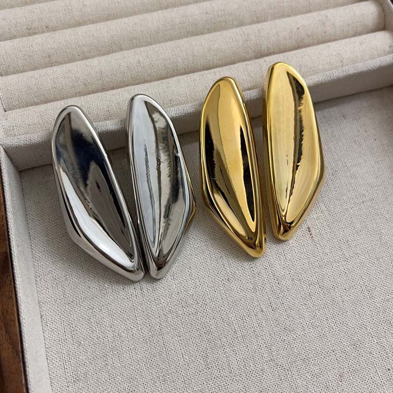 Exaggerated Metal Smooth Irregular Stud Earrings for Women Girls Fashion Gold Color Oval Geometric Chunky Earrings Jewelry