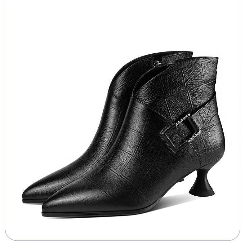 2024 autumn and winter new soft leather short boots women's pointed small thick heel boots children's medium heel short boots fashion high-end